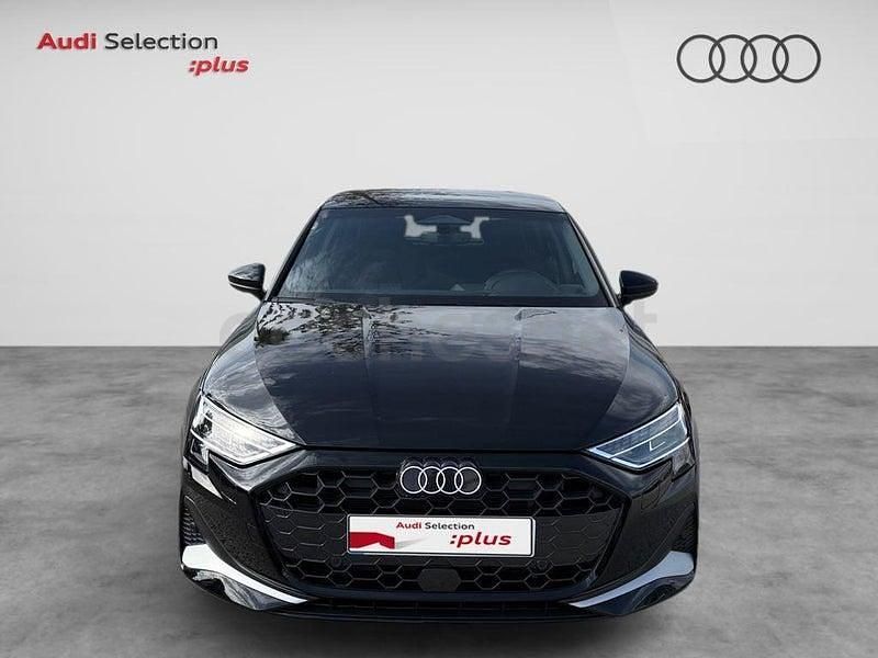 Usado Audi A3 Advanced 204 CV (150 kW) 2025 Negro Berlina