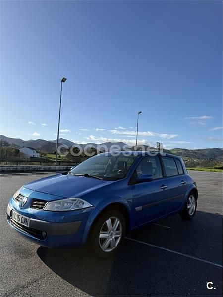 Azul Usado 2005 Renault Mégane II Dynamique Berlina | 2500 € (Precio justo) - Imagen 1/4
