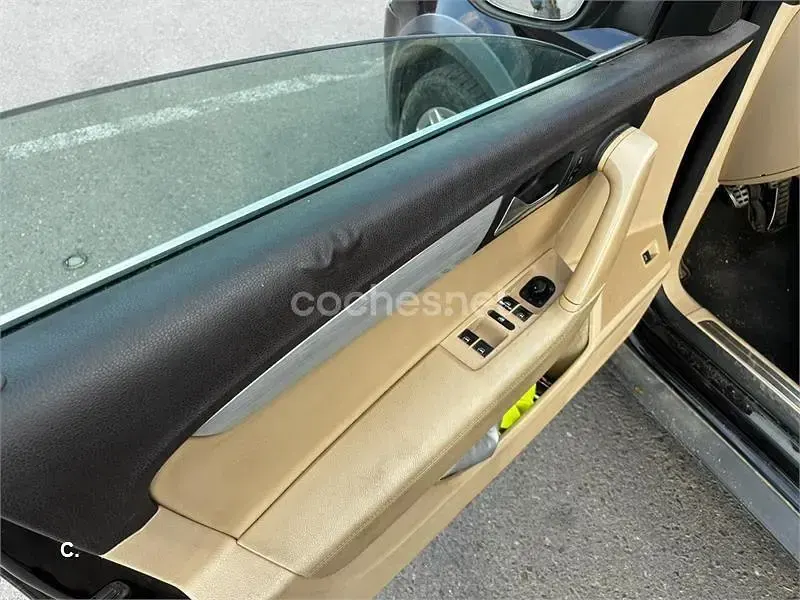 Usado VW Passat Alltrack 140 CV (102 kW) 2013 Negro Familiar