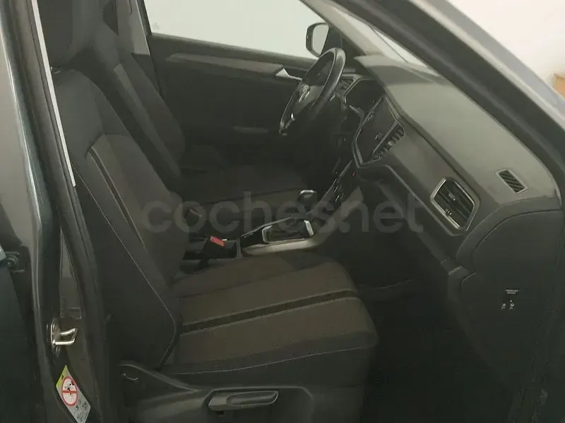 Usado VW T-Roc Advance 150 CV (110 kW) 2021 Gris / plata SUV