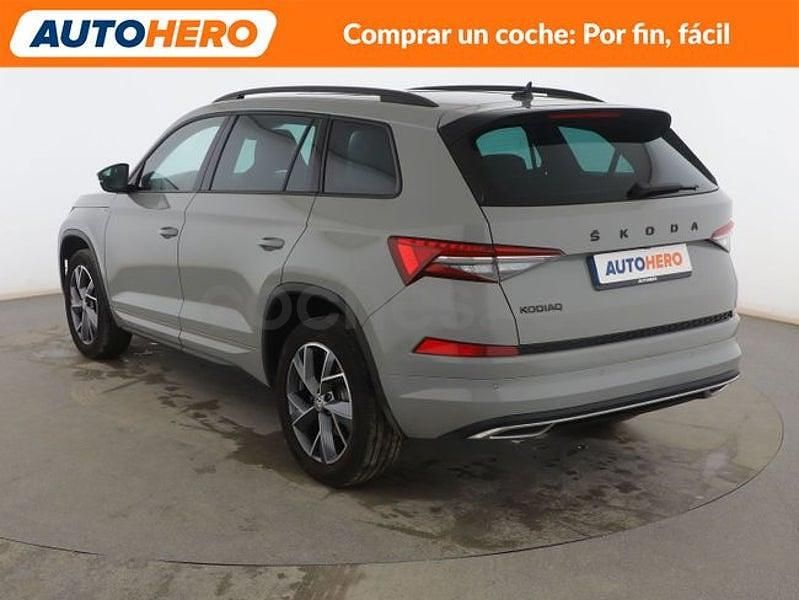 Usado Skoda Kodiaq SportLine 150 CV (110 kW) 2022 Gris SUV