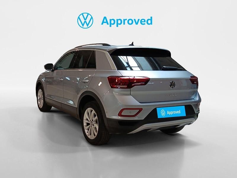 Usado VW T-Roc 110 CV (80 kW) 2024 Gris SUV