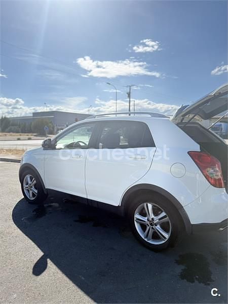 Blanco Usado 2012 Ssangyong (KGM) Korando Limited SUV | 10.000 € (Caro) - Imagen 1/4