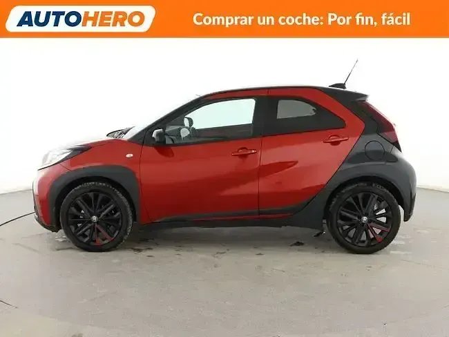 Usado Toyota Aygo X 72 CV (52 kW) 2024 Rojo SUV