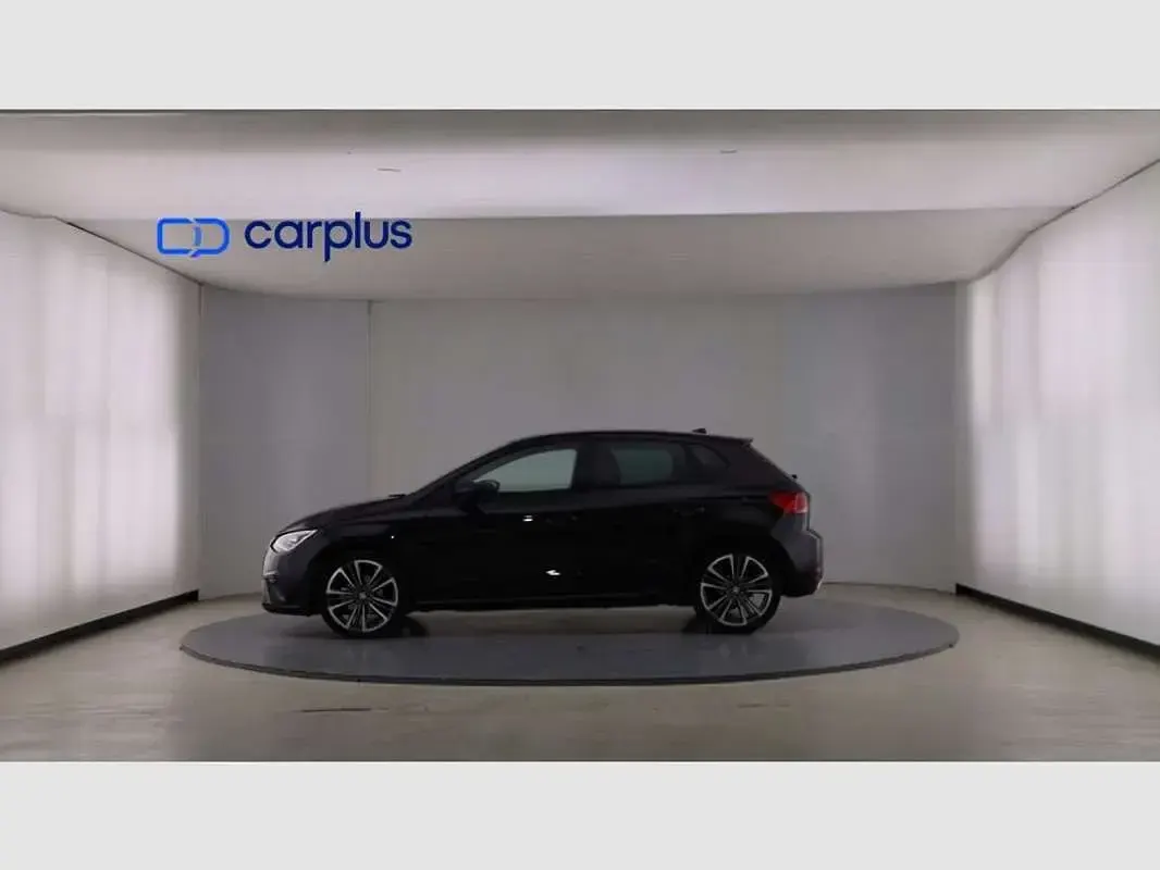 Usado Seat Ibiza FR 116 CV (85 kW) 2024 Negro Utilitario