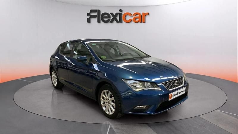Usado Seat Leon CONNECT 110 CV (80 kW) 2016 Azul Berlina