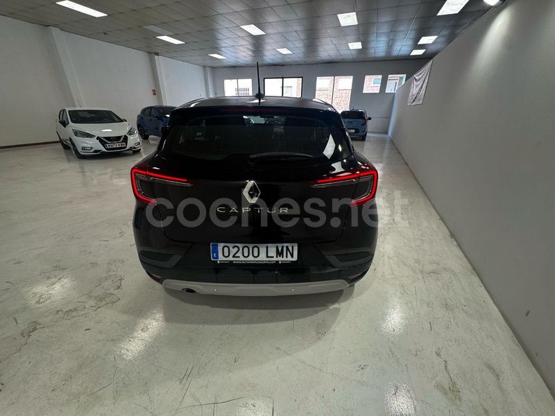 Usado Renault Captur Intens 90 CV (66 kW) 2021 Negro SUV