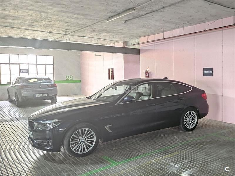 Azul Usado 2018 BMW 318 Luxury Line Berlina | 22.500 € (Caro) - Imagen 1/4