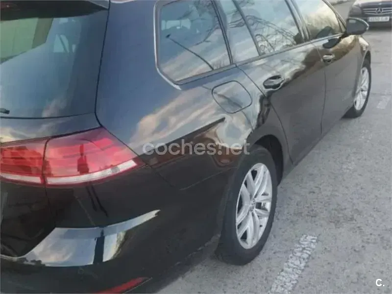 Usado VW Golf VII Advance 150 CV (110 kW) 2019 Negro Familiar