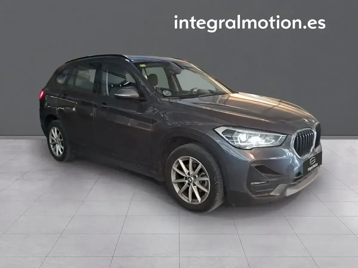 Używany BMW X1 115 KM (84 kW) 2020 Czarny SUV