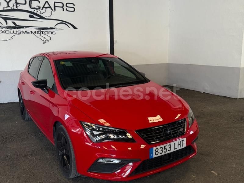 Rojo Usado 2020 Seat Leon FR Berlina | 14.990 € (Precio justo) - Imagen 1/4
