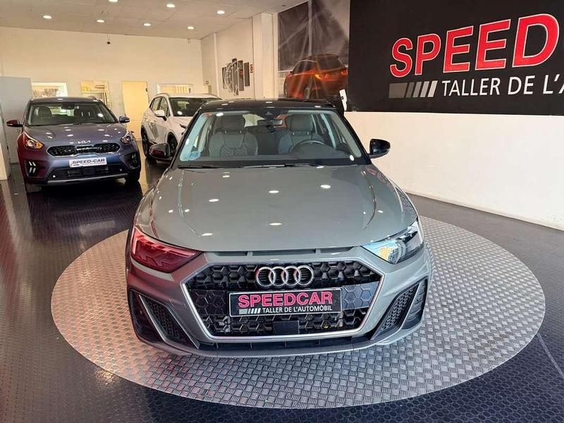 Usado Audi A1 Sportback 110 CV (80 kW) 2021 Gris Utilitario