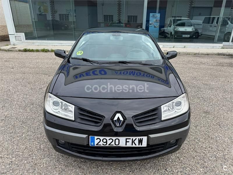 Usado Renault Mégane Cabriolet Dynamique 150 CV (110 kW) 2007 Negro Descapotable