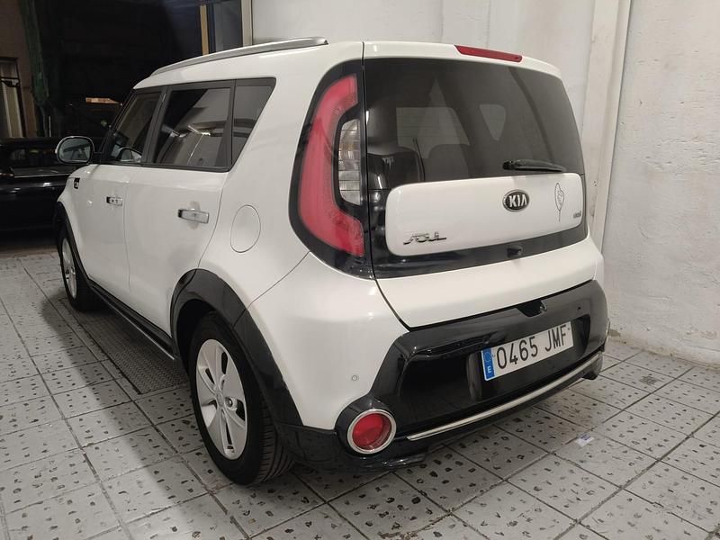 Usado Kia Soul 136 CV (100 kW) 2016 Blanco SUV