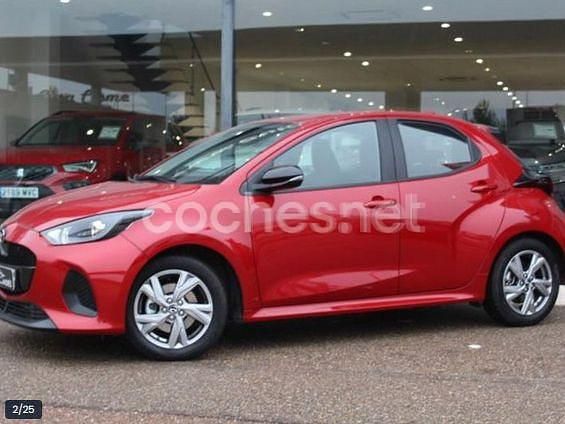 Rojo Usado 2024 Mazda 2 Center-Line Berlina | 19.990 € (Caro) - Imagen 1/4