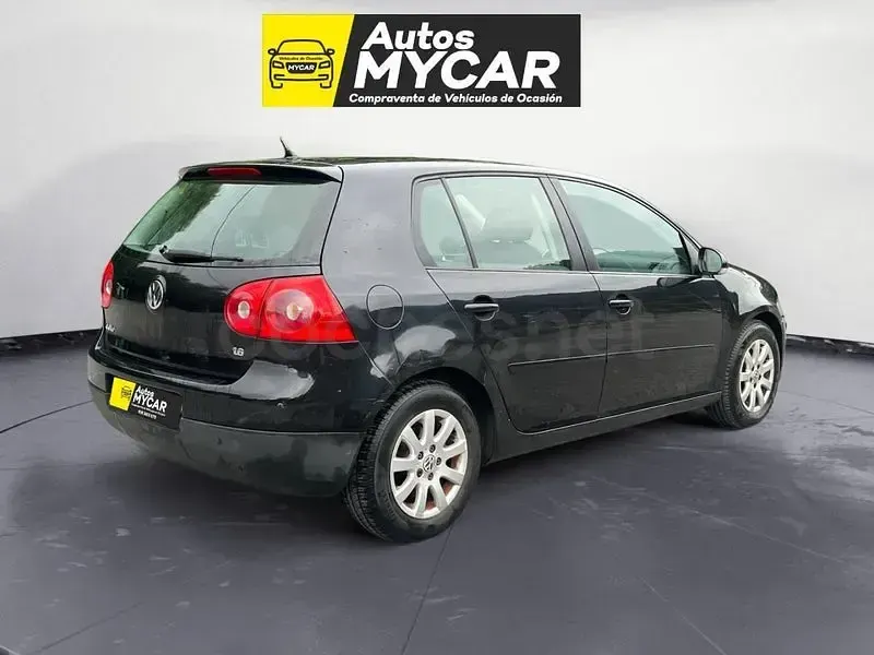 Usado VW Golf V Highline 115 CV (84 kW) 2007 Negro Berlina