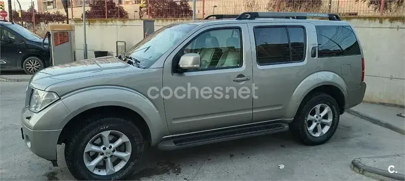 Usado Nissan Pathfinder 174 CV (127 kW) 2007 Gris / plata SUV