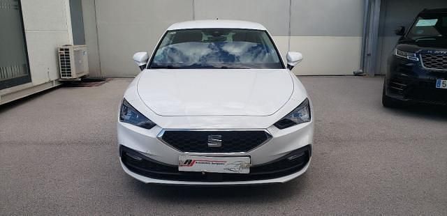 Begagnad Seat Leon Style 150 HK (110 kW) 2020 Vit Halvkombi