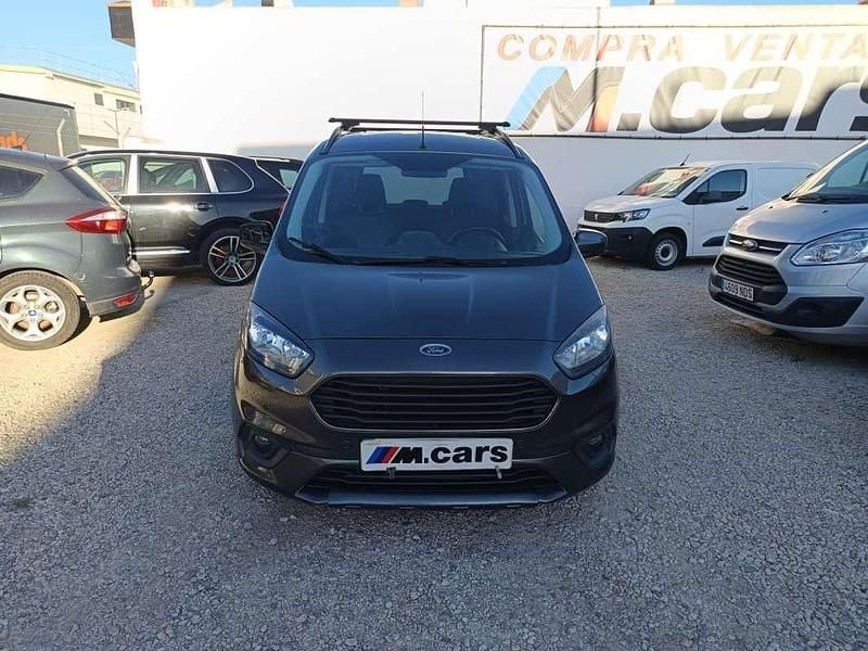 Usado Ford Tourneo Courier Sport 102 CV (75 kW) 2018 Gris Monovolumen