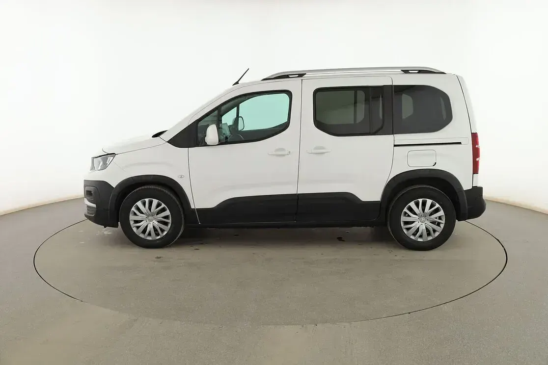 Usado Peugeot Rifter Active 110 CV (80 kW) 2019 Blanco Monovolumen
