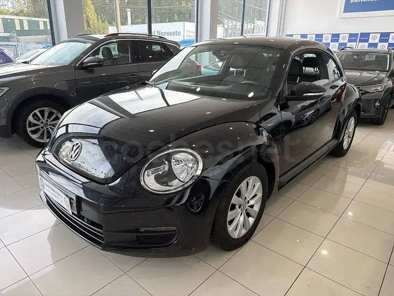 Usado VW Beetle Design 105 CV (77 kW) 2012 Negro Utilitario