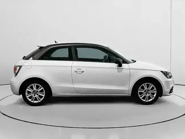 Usado Audi A1 Attraction 105 CV (77 kW) 2011 Blanco Utilitario