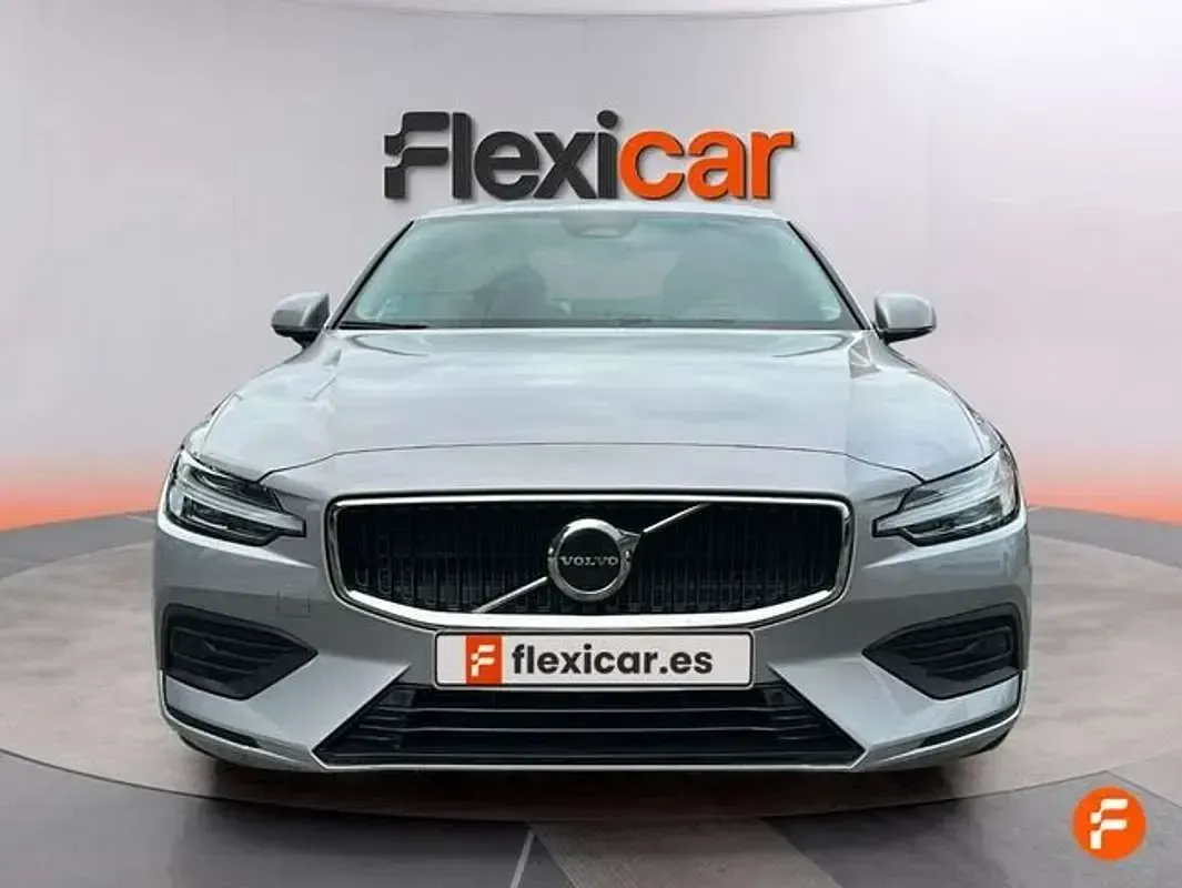 Usado Volvo S60 Core 197 CV (144 kW) 2023 Gris Berlina