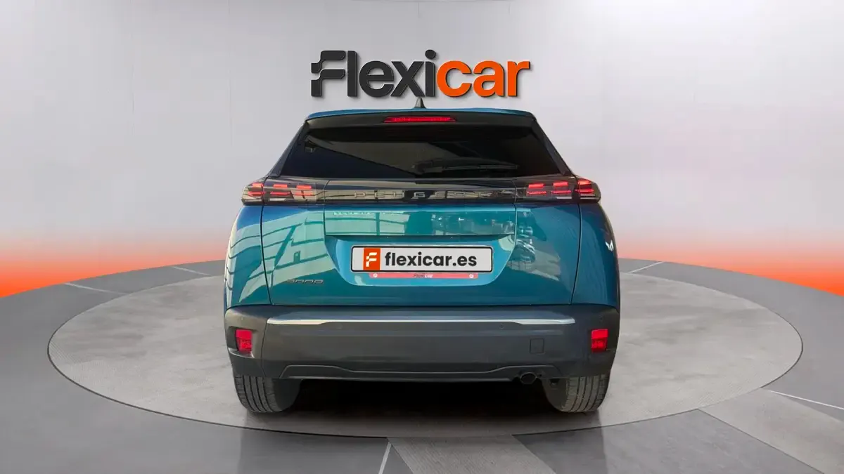 Usado Peugeot 2008 Allure 101 CV (74 kW) 2025 Azul SUV