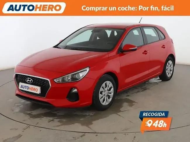 Usado Hyundai i30 120 CV (88 kW) 2017 Rojo Berlina