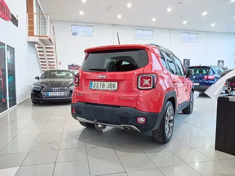 Usado Jeep Renegade Sport 120 CV (88 kW) 2016 Naranja SUV