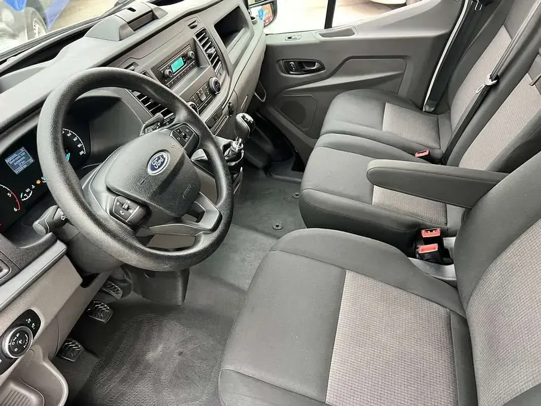 Usado Ford Transit Trend 131 CV (96 kW) 2022 Blanco Van
