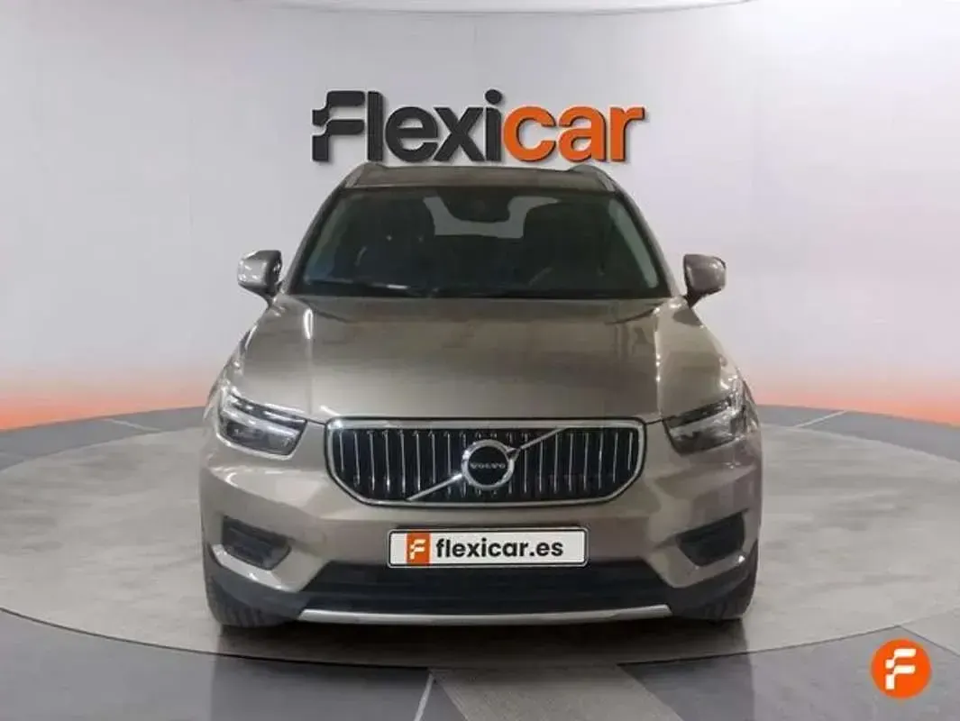 Usado Volvo XC40 Inscription 262 CV (192 kW) 2021 Gris SUV