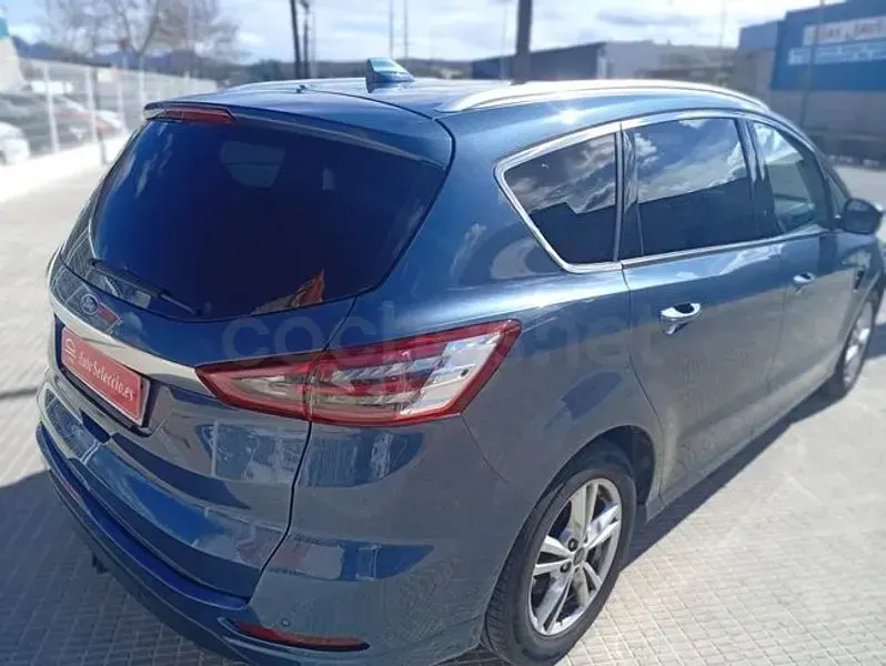 Usado Ford S-MAX Titanium 150 CV (110 kW) 2021 Azul Monovolumen