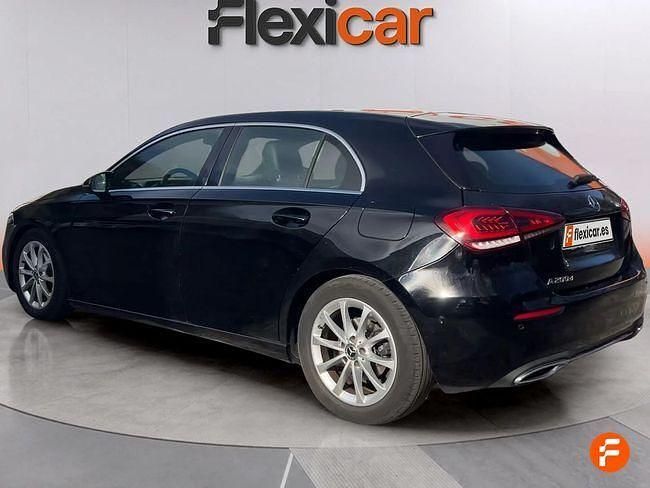 Usado Mercedes A200 150 CV (110 kW) 2021 Negro