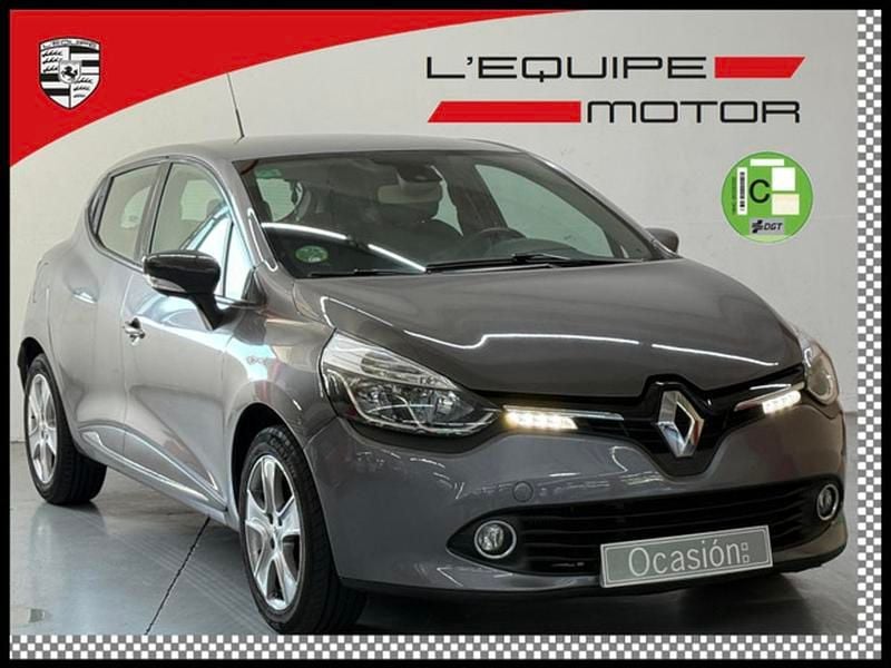 Gris / plata Usado 2014 Renault Clio IV Berlina | 8990 € (Precio justo) - Imagen 1/4