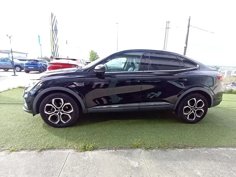 Usado Renault Arkana Techno 140 CV (102 kW) 2022 Negro SUV