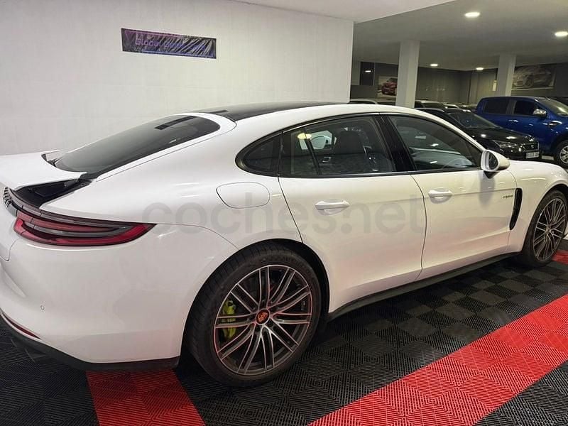 Usado Porsche Panamera 4 Executive 462 CV (339 kW) 2018 Blanco Berlina