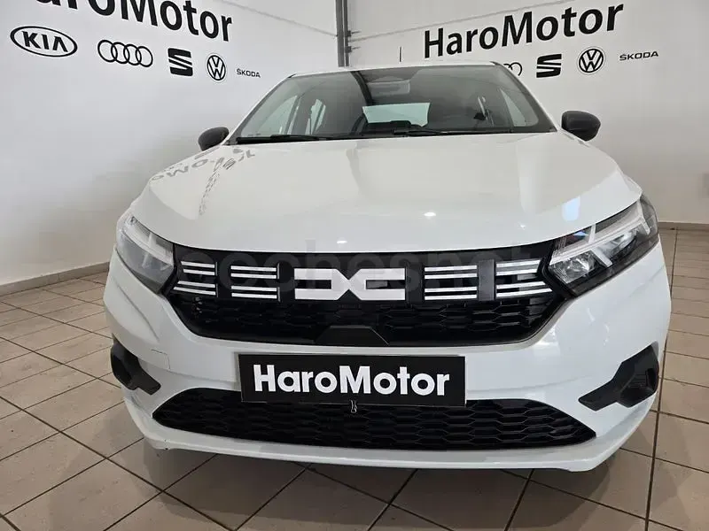 Usado Dacia Sandero Essentiel 101 CV (74 kW) 2024 Blanco Berlina