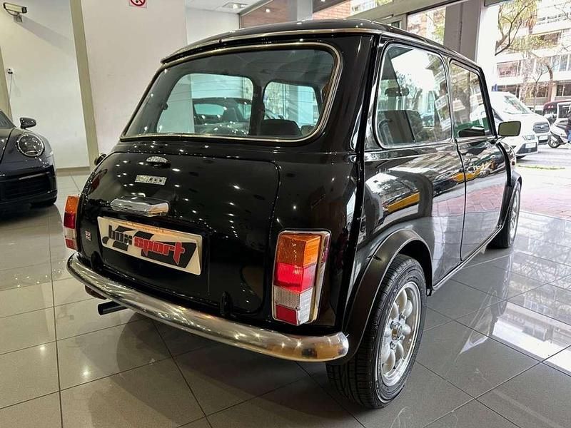 Usado Mini 1000 1985 Negro Utilitario