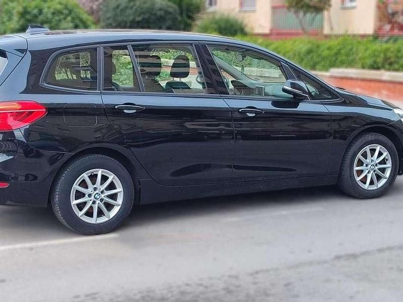 Usado BMW 218 Gran Tourer 150 CV (110 kW) 2016 Negro Monovolumen