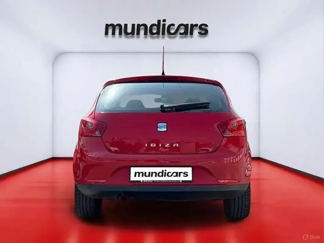 Usado Seat Ibiza Style 105 CV (77 kW) 2009 Rojo Berlina