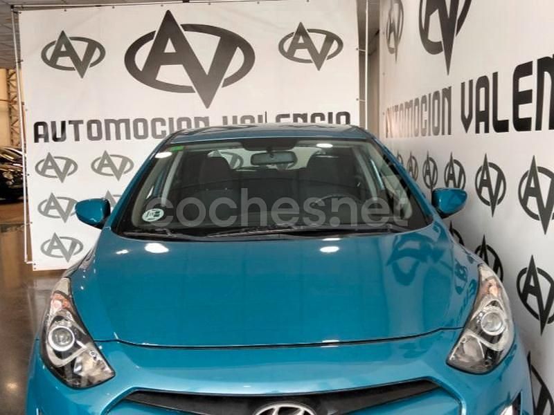 Usado Hyundai i30 90 CV (66 kW) 2012 Azul Berlina