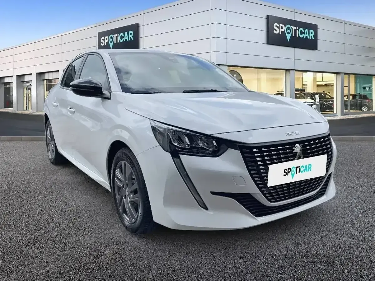 Usado Peugeot 208 Active 100 CV (73 kW) 2022 Blanco Utilitario