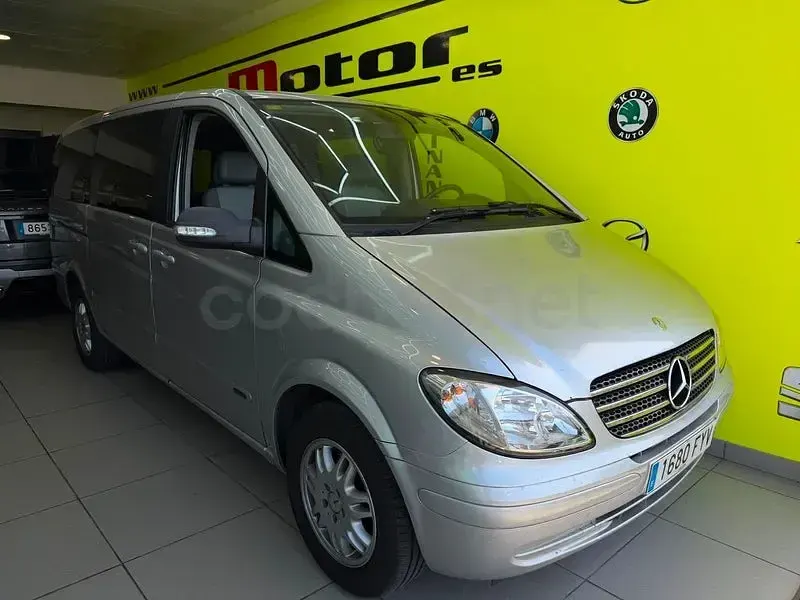 Usado Mercedes Viano 150 CV (110 kW) 2007 Gris / plata Monovolumen