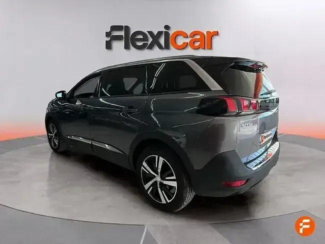 Usado Peugeot 5008 Allure 130 CV (95 kW) 2020 Gris SUV