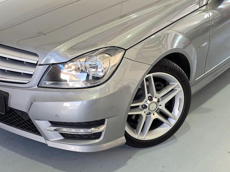 Usado Mercedes C250 Avantgarde 204 CV (150 kW) 2012 Gris / plata Familiar