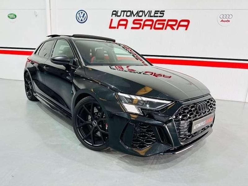 Usado Audi RS3 Sportback Ambiente 400 CV (294 kW) 2022 Negro Utilitario