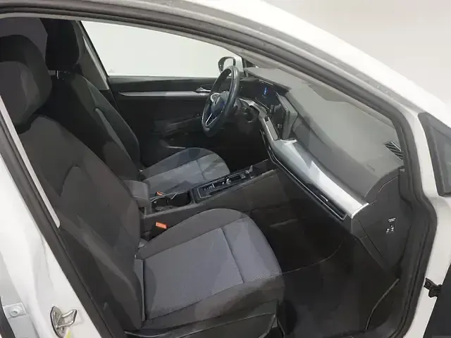 Usado VW Golf VIII 110 CV (80 kW) 2022 Blanco