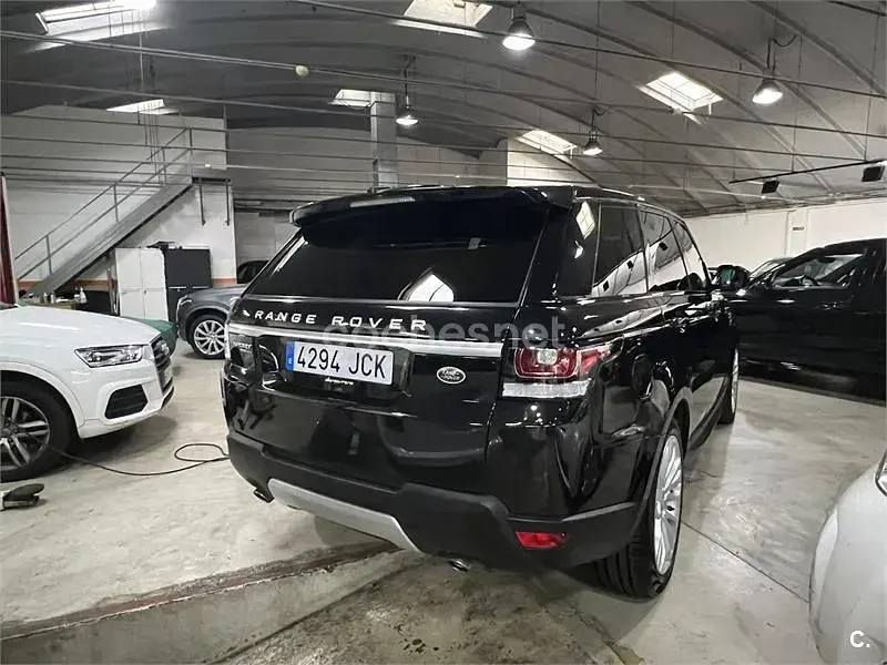 Usado Land Rover Range Rover HSE Dynamic 339 CV (249 kW) 2015 Negro SUV
