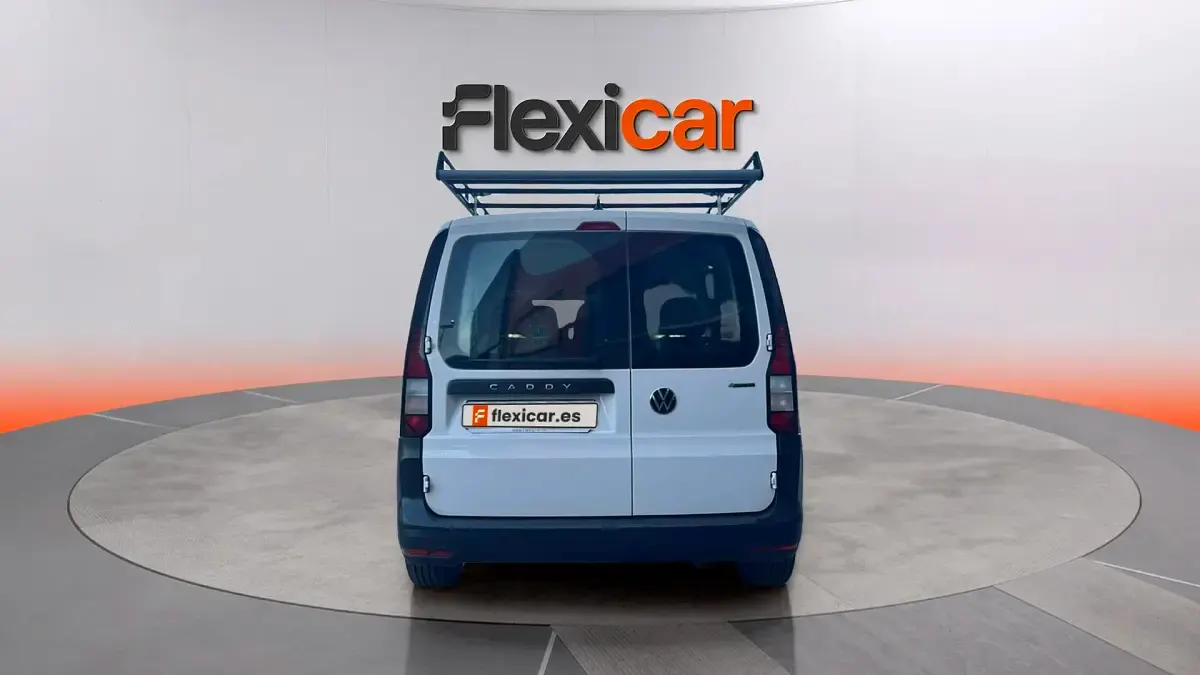 Usado VW Caddy 122 CV (89 kW) 2021 Blanco Monovolumen